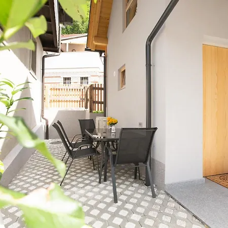 Apartment Guta *