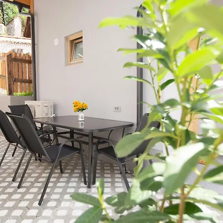Apartment Guta